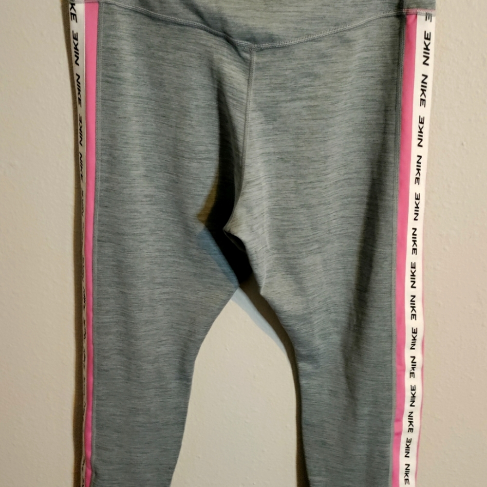 New Nike Dri-Fit One Crop